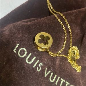 **SOLD** 18K Gold Louis Vuitton Empreinte Necklace